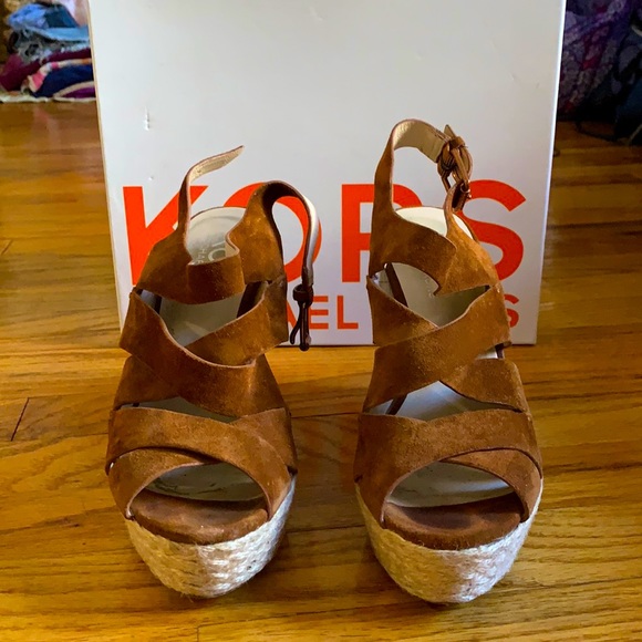Amazing wedges! Used but in great shape. - Picture 1 of 2